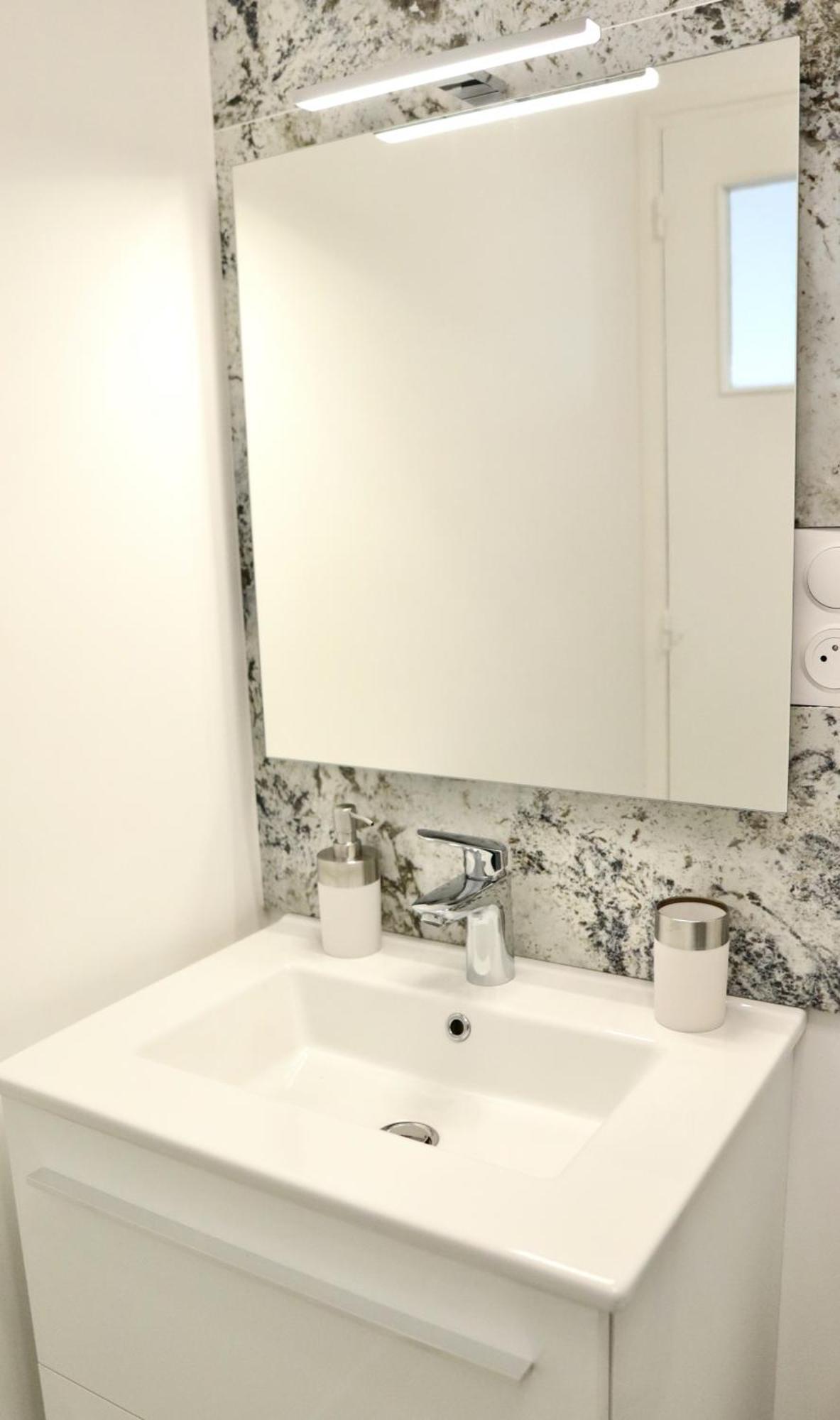 Appart- Hotel Love Room Yschool Troyes Dış mekan fotoğraf